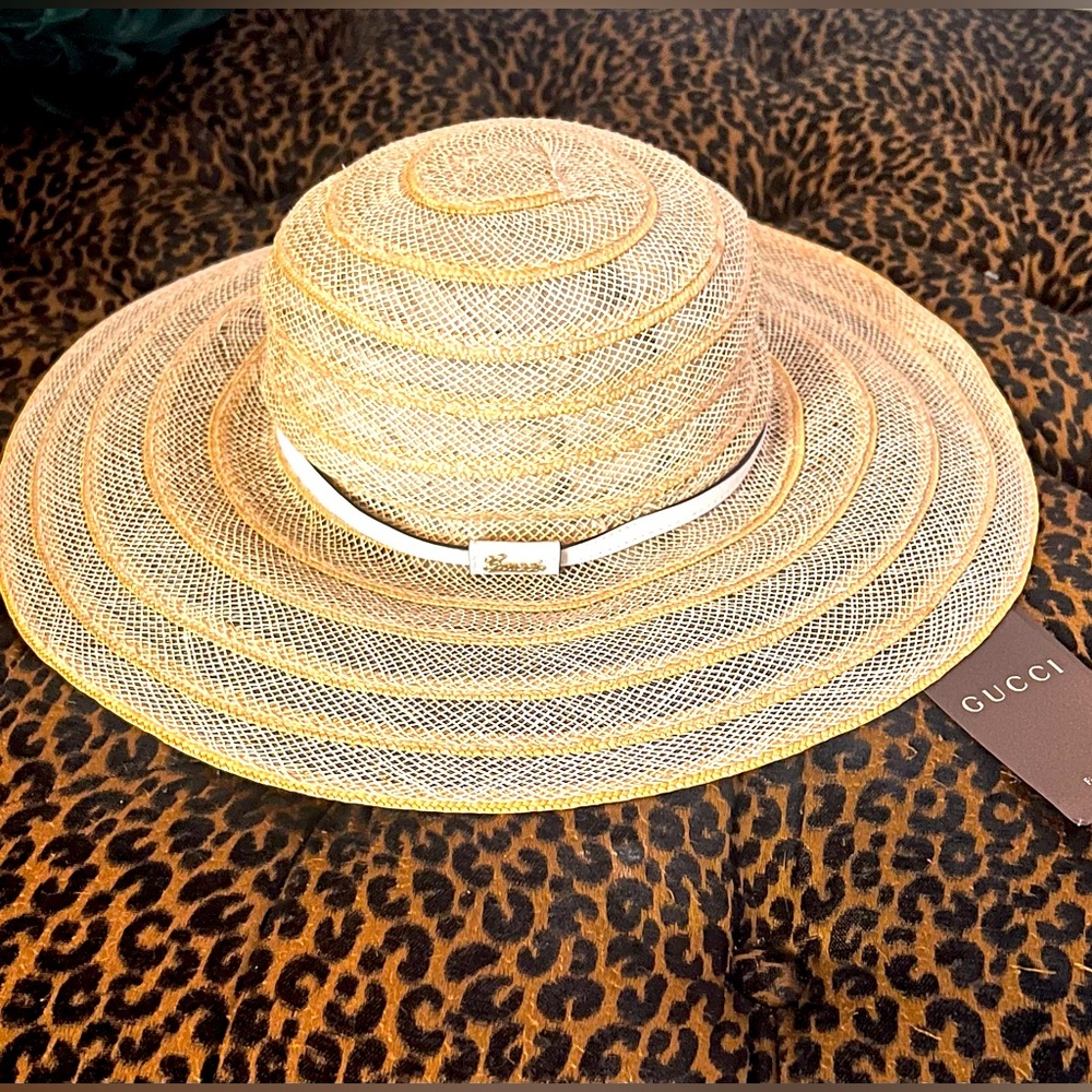 ❌❌SOLD‼️❌❌Nwts* Gucci Belted Sun hat